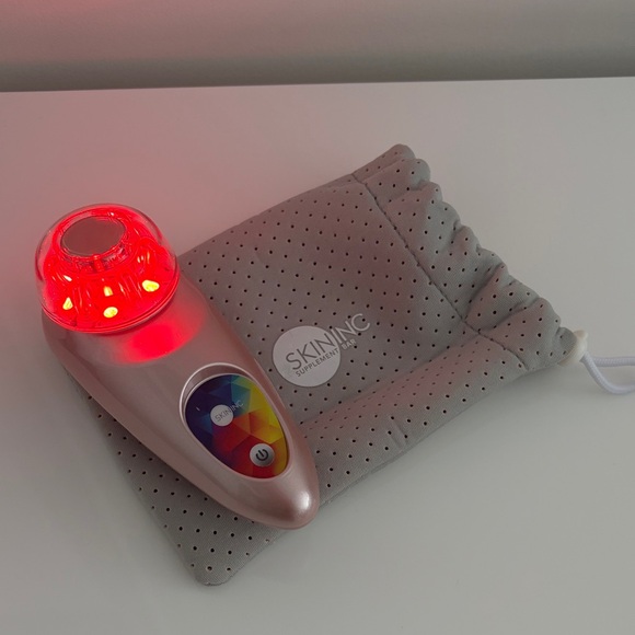 Skin Inc LED Device - Picture 2 of 10